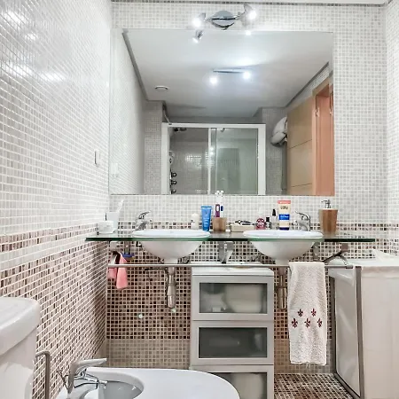 2 Bed Modern Sea Views