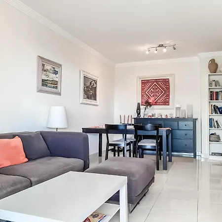 2 Bed Modern Sea Views Appartamento